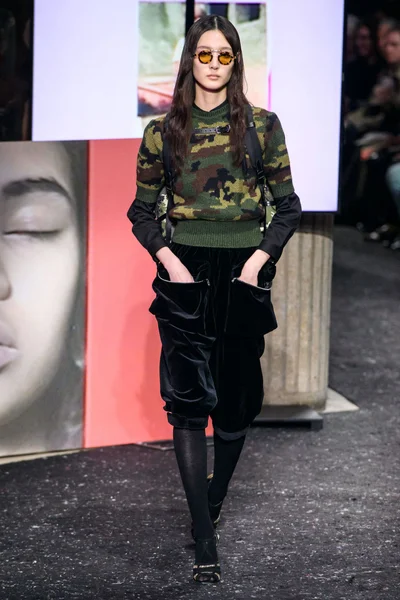 Look 37